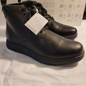 Geox ankle leather boots with wool lining